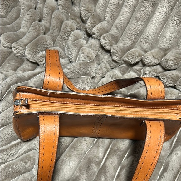 Fossil Tan Leather Shoulder Bag with Double Straps - Picture 7 of 13